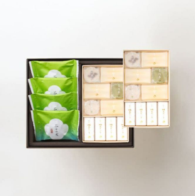 【永楽屋】京風菓 4品入（琥珀糖3種、茶々の実）（KF-A17）［ 京都 河原町 老舗  和菓子 琥珀糖 こはくとう 抹茶 人気 おすすめ スイーツ 焼き菓子 お取り寄せ 通販 送料無料 ふるさと納税 ］ 261009_B-MT06