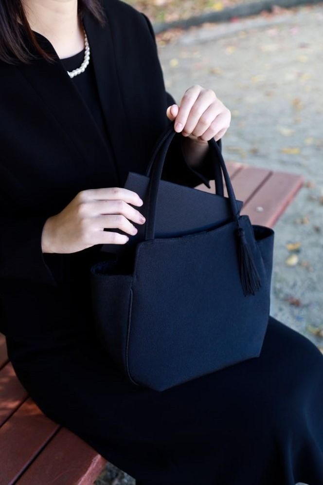 【アップグローリー】京の伝統 冠婚葬祭シリーズ 天マグネ手提げ型 ２点セット ［ 京都 フォーマル かばん バッグ 丹後ちりめん 人気 おすすめ お取り寄せ 通販 送料無料 ふるさと納税 ］ 261009_B-QH02