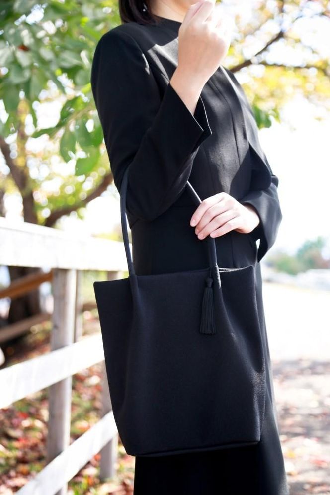 【アップグローリー】京の伝統 冠婚葬祭シリーズ フォーマルバッグ 天マグネトート型 2点セット(袱紗付き) ［ 京都 フォーマル かばん バッグ 丹後ちりめん 人気 おすすめ お取り寄せ 通販 送料無料 ふるさと納税 ］ 261009_B-QH04