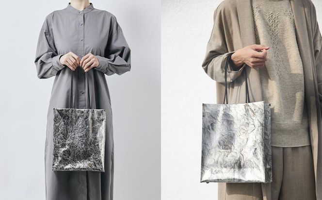 【KENTO HASHIGUCHI × 伝統工芸士】手もみ銀箔 ショッパーバッグ 縦（shopper bag） 261009_B-SJ03