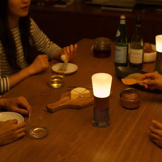 【世界初の全方位受光ソーラー】スフェラーランタン 2色セット（砂時計型のソーラーランタン）［ 京都 世界初 太陽電池 スフェラ―パワー ランプ アウトドア キャンプ  災害用 電気 間接照明 照明 ふるさと おしゃれ かっこいい 京都 通販 送料無料 ふるさと納税 ］ 261009_B-TM20