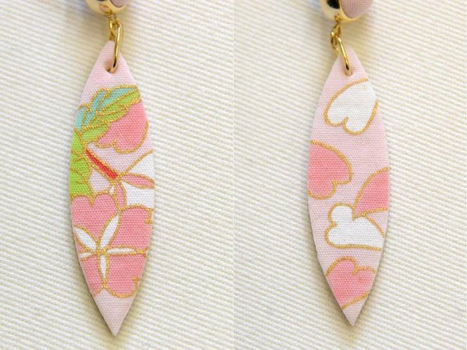 【染工房正茂】手描友禅 ピアス・イヤリング（ファブリックアクセサリー）《桜》 261009_B-VK02