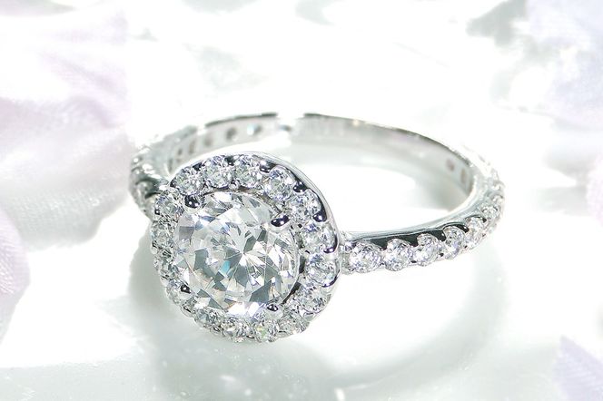 pt950 超大粒 1.0ct ダイヤモンド リング【1.65ctUP】  /【中央宝石研究所鑑定書付】 CSR0237-pt SWAV077