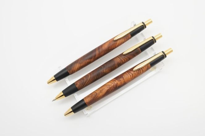 天然屋久杉【光明瘤】無垢シャープペンシル(0.5mm)1本 〈 高級 ペン 文具 文房具 シャーペン 木軸 ギフト 贈答 プレゼント 記念 工芸品〉 ボールペン 