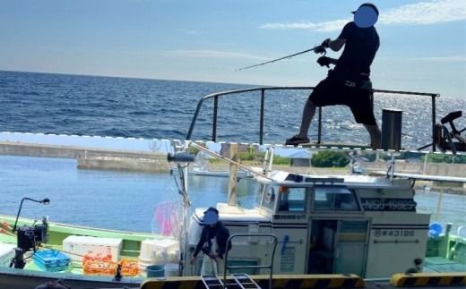 日本海の恵みを全身で味わう　手ぶらでＧＯ！寝屋漁港発・釣り船体験（1名分乗り合い・竿、リールレンタル付き）新潟県 村上市 乗船券 釣り チケット 体験 イベント 魚釣り 船釣り レジャー フィッシング1079009