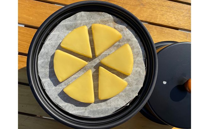 【ノルディクブルー】様々な熱源に対応可能なコンパクトアルミスモーカー 141305_CV05VC02