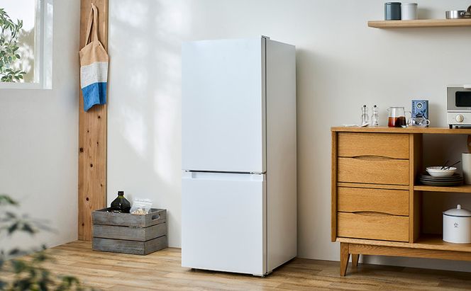 冷蔵庫 133L 冷凍冷蔵庫 IRSD-13A-W ホワイト アイリスオーヤマ スリム 冷凍庫 右開き 冷蔵保存 冷凍保存 家電 電化製品 新生活 一人暮らし 生活応援 小型