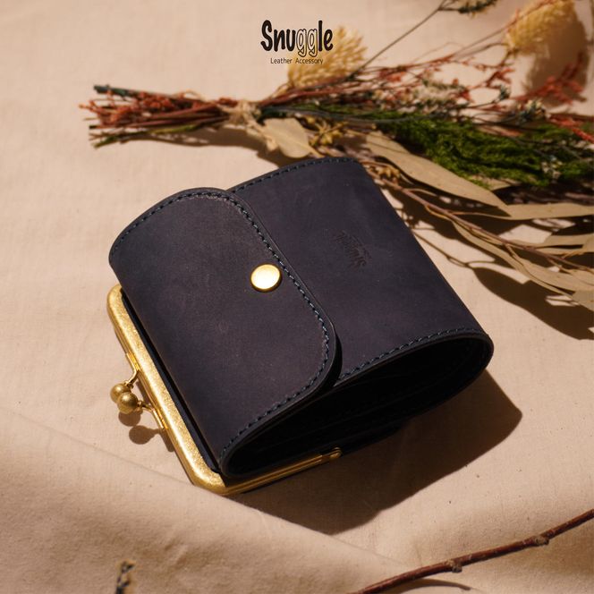 【4色展開】がま口ミドルウォレット　革小物　ハンドメイド　手縫い　一点物　財布　スナッグルレザー