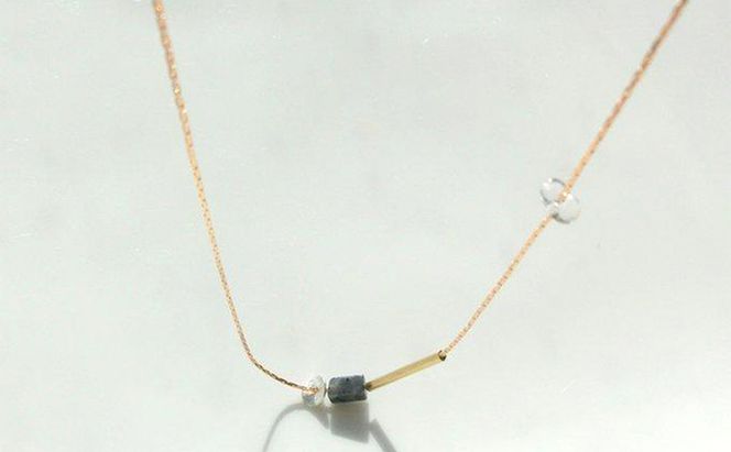 mineral necklace ネックレス アクセサリー 1個【シンプル ブラック 天然石 ガラス パール ビーズ 可愛い ハンドメイド 手作り  職人 上品 大人な雰囲気 ギフト プレゼント ラッピング 結婚式 普段使い Q 北海道 幕別町】