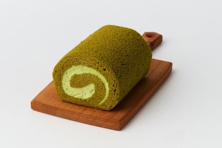 【プレミアム米粉ロールケーキ】新緑ロール 2本セット【グルテンフリー 誕生日 ギフト 洋菓子 焼菓子 嬉野茶】(H053310)