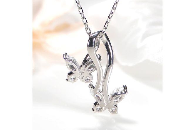ネックレス プラチナ Pt900 ダイヤモンド 0.5ct 蝶 モチーフ ペンダント レディース ちょうちょ バタフライ ジュエリー ダイヤ 【f280-d-pt】 [株式会社オーダーメイドジュエリーメイ 山梨県 韮崎市 20745057]