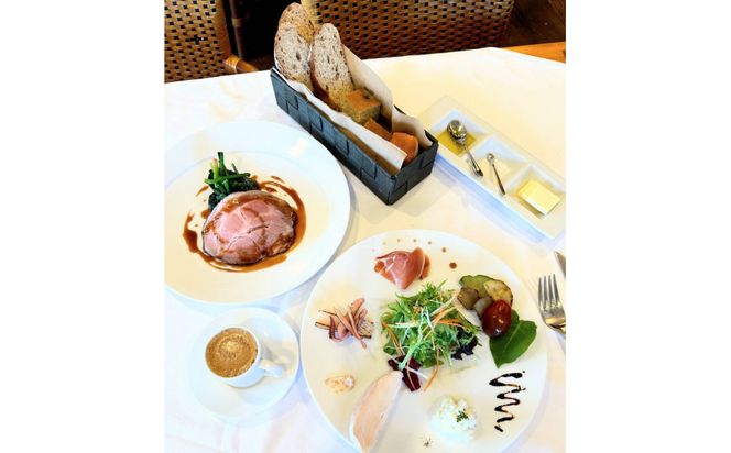 一夜城ヨロイヅカファーム　ランチペアお食事券10,000円分 142069_JX001