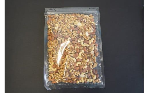 【お試し】4種の無塩ミックスナッツ 500g　アーモンド カシューナッツ マカダミアナッツ くるみ 生ナッツ 直火焙煎 おつまみ おやつ チャック付き 美容 健康 人気 高リピート H059-201