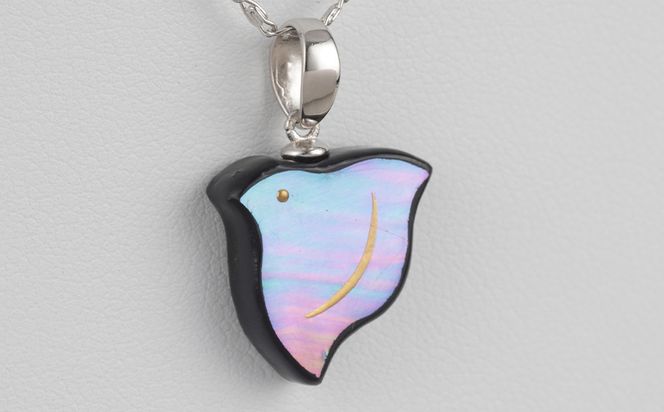 【嵯峩螺鈿野村】千鳥ネックレス｜京都 老舗 伝統工芸 漆器 ジュエリー［ 京都 老舗 伝統工芸 工芸品 アクセサリー ジュエリー ファッション 漆 人気 おすすめ 職人 お取り寄せ 通販 送料無料 ふるさと納税 ］ 261009_B-AS24