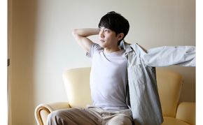 《絹生活研究所》インナー／メンズ／半袖／グレー インナーウェア 下着 肌着 Tシャツ ファッション 服 男性 