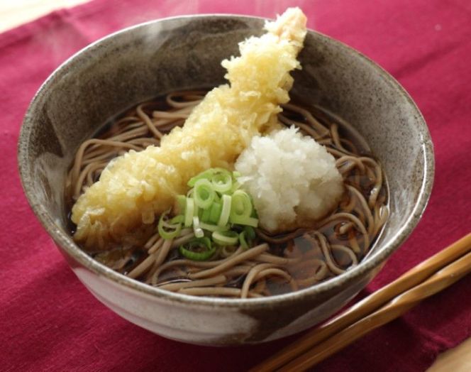 おいしいそばつゆ大賞2023第1位 グランプリ獲得！七福醸造が本気で挑戦した辛口そばつゆ 日本のつゆ300ml 4本セット つゆ ? そば 蕎麦 そうめん ざるそば かつお節 しょうゆ 出汁 だし 年越し たっぷり H001-105