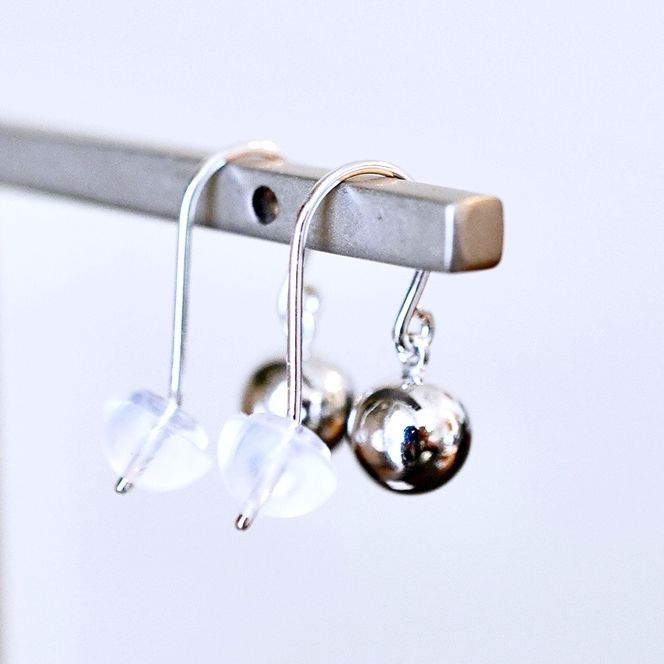 K18WG(18金) ホワイトゴールド 地金 ボール ピアス フックタイプ シンプル 保証書付 KO-0068 242-029-b