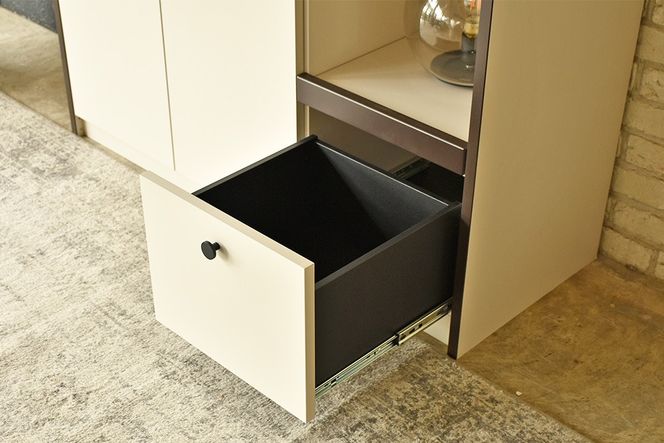 クーガ 118 カウンター ドア【完成品 レトロ モノトーン ワイド 収納家具 扉収納】(H062331)