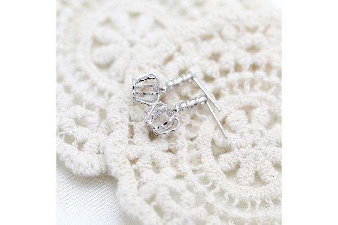 ピアス スタッドピアス プラチナ PT900 ダイヤモンド 0.24ct 王冠 クラウン モチーフ 揺れるピアス レディース アクセサリー アクセ ジュエリー 【f092-pt】 [オーダーメイドジュエリーメイ 山梨県 韮崎市 20745205]