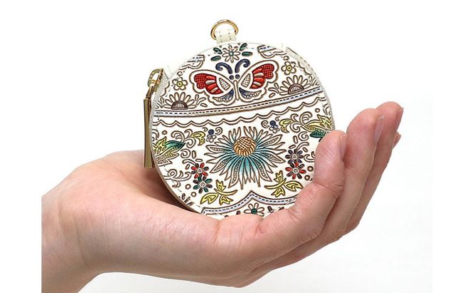 【文庫屋大関】マカロンポーチ 茉莉花＜翡翠＞【皮革工芸品】 ポーチ ミニポーチ 小物入れ アクセサリー入れ イヤホン入れ 収納 保管ケース 手のひらサイズ  本革 革 皮革 工芸品 工芸 雑貨 ギフト プレゼント 日本製 東京