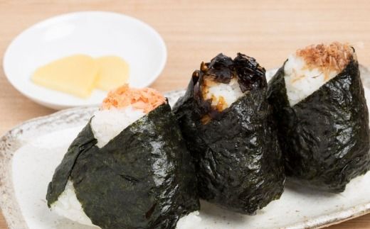 【 訳あり 】 全形板のり 換算約50枚分 （ 半裁100枚分 ） キズ味付おにぎりのり 2袋 （ 72g × 2袋 ） 福岡有明のり のり 海苔 ノリ 食品 国産 福岡県産 有明のり ご飯 おにぎり 福岡 香り お弁当 風味