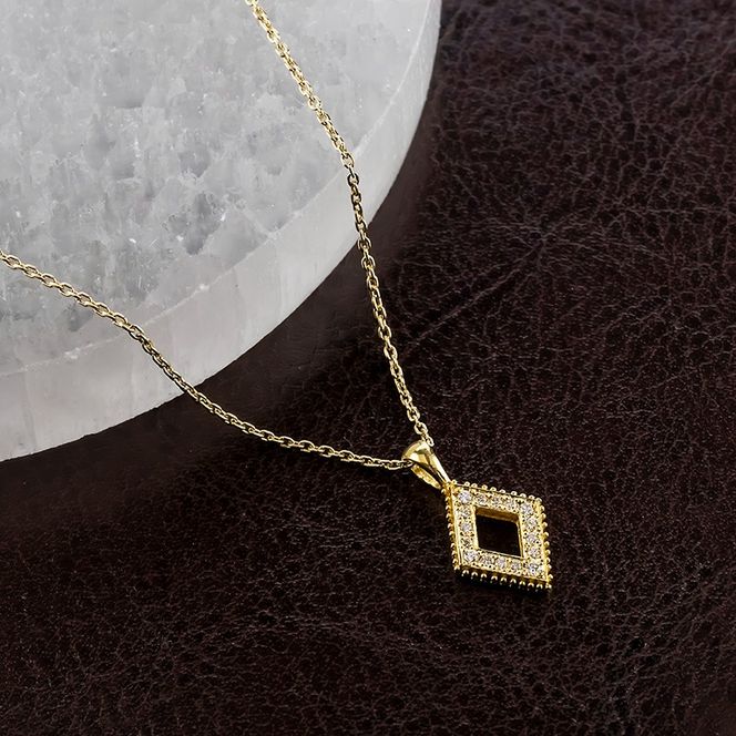 純金 24金 ペンダントトップ レディース 菱形 ダイヤモンド ネックレス ひし形 金 ゴールド 24k ミル打ち お守り シンプル 人気 ジュエリー251001203dk24 SWAA358