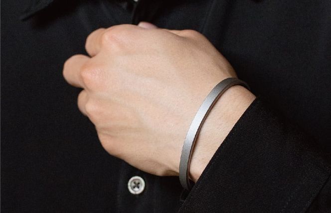 tav0056 バングルPRESS ブラックホーニング