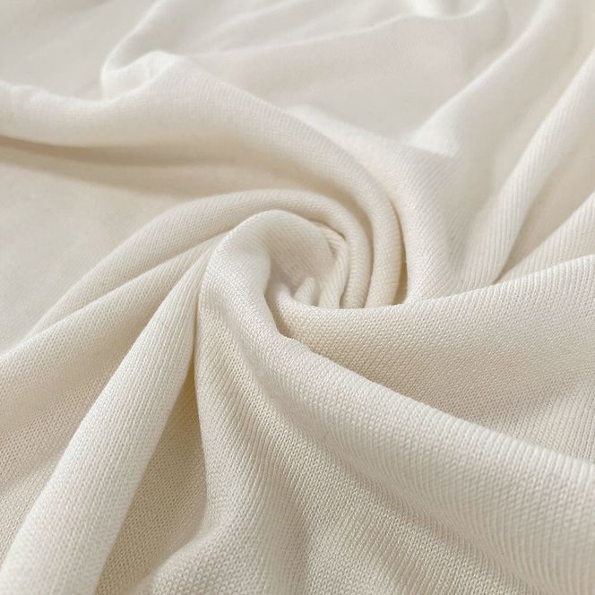 【伊と幸】《白生地の老舗が贈る》姫＋ウォッシャブル シルクニット 半袖(Mサイズ・ブラック)｜京都 人気 インナー 肌着［ 京都 老舗 絹 ファッション レディース 人気 おすすめ ギフト お取り寄せ 通販 送料無料 ふるさと納税 ］ 261009_B-AZ47