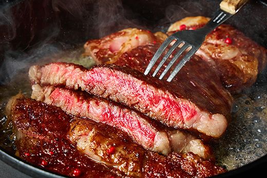 A5等級未経産雌牛　近江牛サーロインステーキ　塊肉1kg折箱入【FO37W】