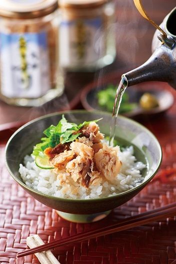 玄海灘 天然ぶり焼きほぐし95g、天然さば 燻製フレークオイル漬け165g（トランス脂肪酸フリーオイル使用）【共進丸】_HA1408