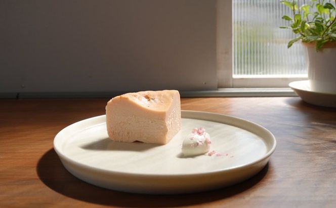さくらのバスクチーズケーキ