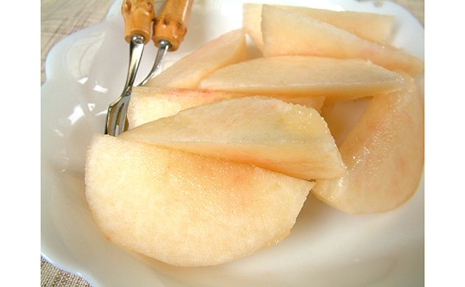 桃 2026年 先行予約 白桃 白鳳 約750g 3玉 もも 岡山県 赤磐市産 フルーツ 果物 あかいわファーマーズガーデン 果物類