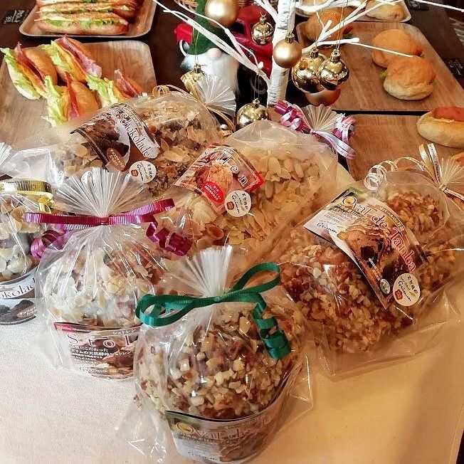 天然酵母シュトレン・オバールde丹波（第1回全国シュトーレンコンテスト入賞！・亀岡地域ブランド認定品）◇《冬 クリスマス プレゼント スイーツ お菓子 ケーキ パン》※20日以内に発送いたします