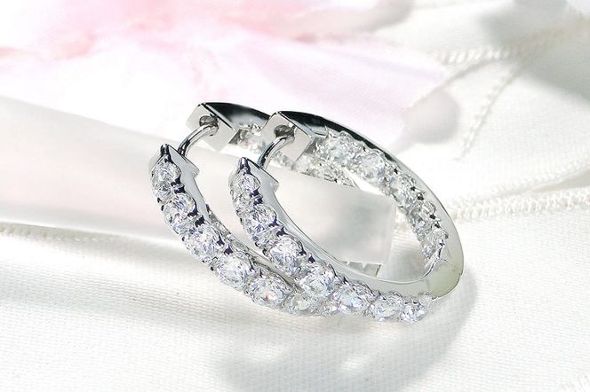 K18WG【2.0ct】ダイヤモンド中折れフープピアス【20mm】 CSP00069 SWAV035