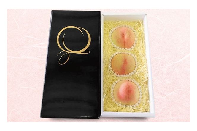 2026年産 先行予約 桃 【糖度保証付】古跡農園の特大桃3玉 [もも フルーツ 果物 ] モモ 果肉 