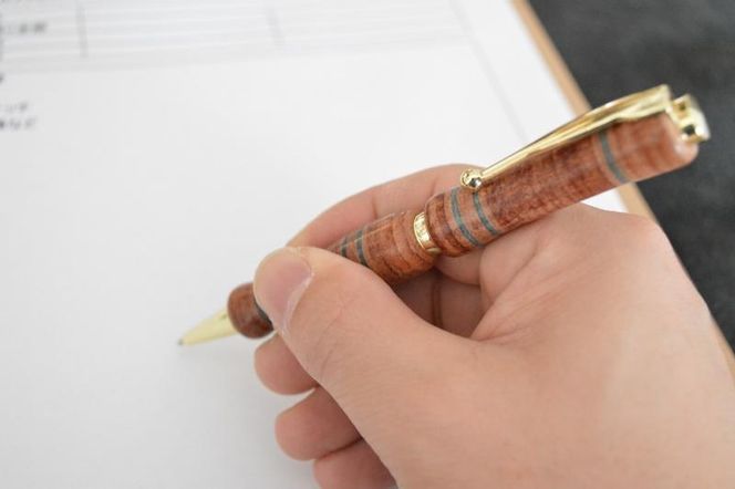 皮革工芸品 革ペン 積革技法でつくる回転式ボールペン　グリーンライン【文房具 ボールペン ペン 日用品 】 041009_BY001VC01