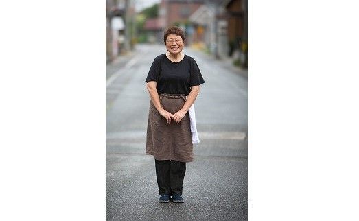 【3ヶ月定期便】居酒屋のおかあちゃん手作り ひと口味噌ぎょうざ 120個（30個×4袋） H136-059