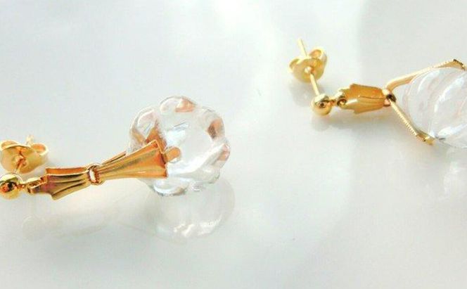 snowdrop ピアス クリスタル アクセサリー 1個 [Q]handmadejewely【お花 シンプル 可愛い ハンドメイド ジュエリー 手作り  職人 透明感 上品 華やか ドレス 大人な雰囲気 ギフト プレゼント ラッピング 結婚式】