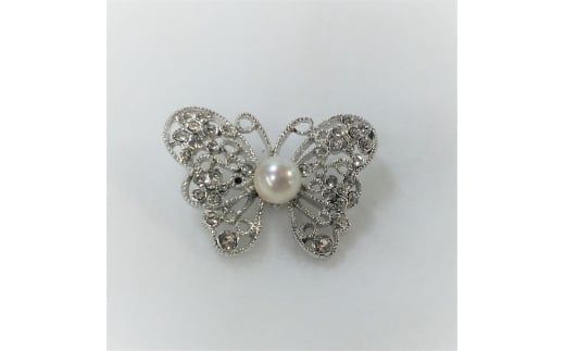 10-64伊勢志摩あこや本真珠ブローチピン(蝶々)