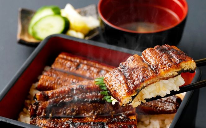 ＜職人手焼き九州産うなぎ 蒲焼き1尾（2切れ）計130g前後＞翌月末迄に順次出荷【c691_sk_x2】