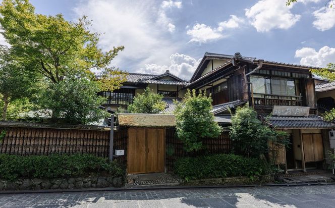 【HOTEL VMG VILLA KYOTO】ホテル宿泊ギフト券 15,000円×3枚セット｜京都 東山 人気ホテル［ 分散型ホテル 京のまち全体がホテル ユニークコンセプト ギフト券 割引券 人気 おすすめ 宿泊 旅行 観光 宿 ホテル リゾート ふるさと納税 ］ 261009_A-XT004