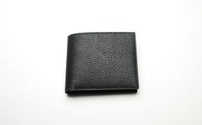 【GOMYO　LEATHER】猪革　手縫い二つ折り財布（黒） ファッション小物 