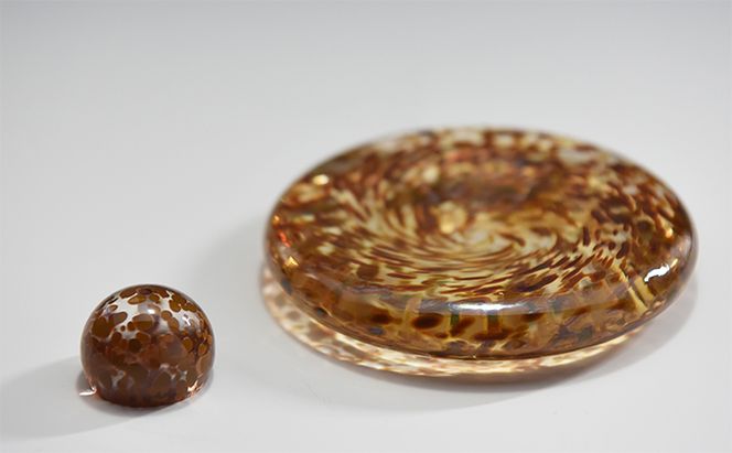 玉模様ガラスお香立て　ゴールド〈ガラス インテリア 小物 お香立て 工芸品 民芸品 雑貨〉 日用品 