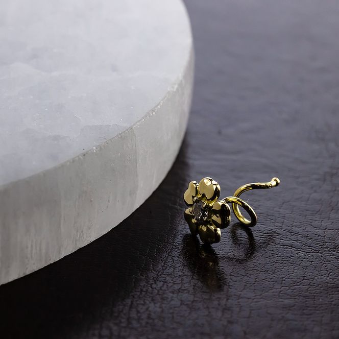 花 フラワー 18金 キャッチのいらないピアス ダイヤモンド 0.06ct K18YG 片耳 つけっぱなし ピアス イエローゴールドk18 キャッチナッシャー 260305bd401dyu SWAA385