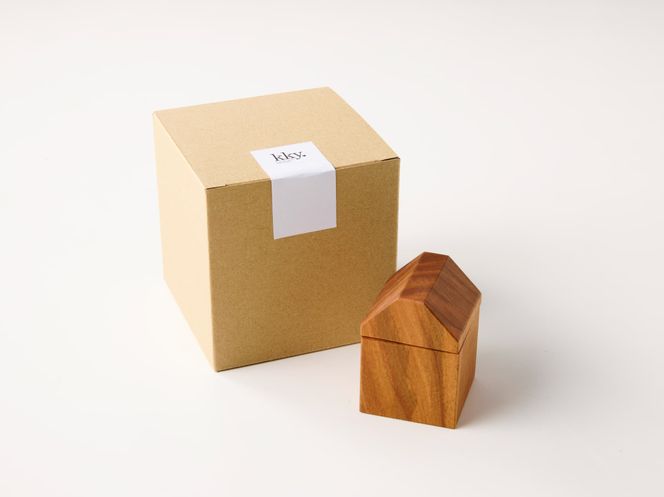 おうち型 乳歯ケース 木製 乳歯入れ Teeth House 成長記念 子ども用 メモリアルグッズ 出産祝い 入学祝い ナチュラルデザイン ハンドメイド インテリア雑貨 小牧市 送料無料 ［087Y11］ おうち型 乳歯ケース 木製 乳歯入れ Teeth House 成長記念 子ども用 メモリアルグッズ 出産祝い 入学祝い ナチュラルデザイン ハンドメイド インテリア雑貨 小牧市 送料無料