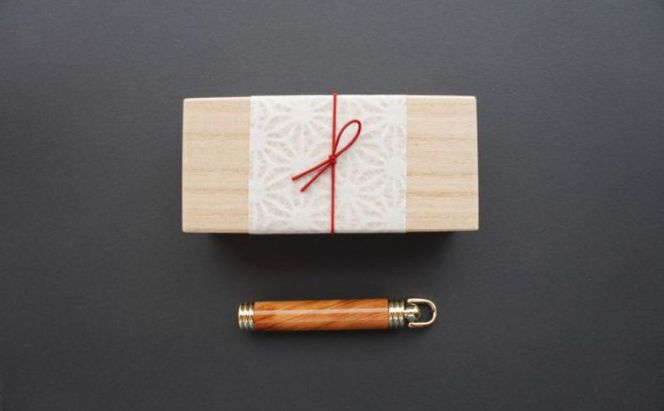 天然屋久杉芯ケース〈文具 文房具 芯 シャーペン 誕生日 プレゼント 木軸 記念品 記念高級 高級文具 就職 祝い 雑貨 工芸品〉