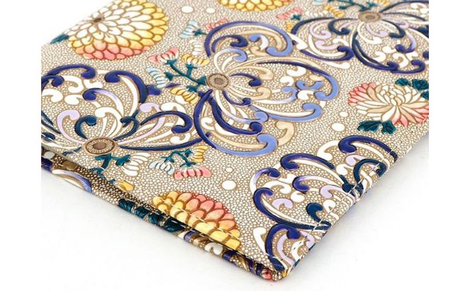 【文庫屋大関】パーソナルホルダー　乱菊＜青紫＞【皮革工芸品】 民芸品 雑貨 日用品 菊柄 菊デザイン モダン 