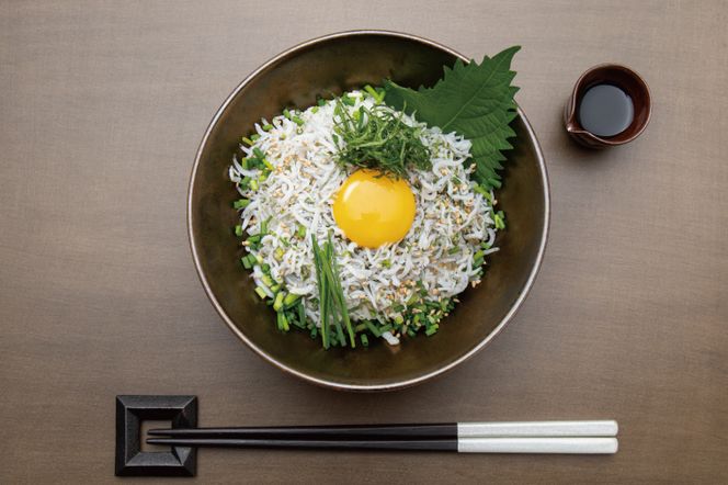 釜揚げしらすとしらす干し ２kgセット（500ｇ×4箱）セット 国産 魚介類 冷凍 無添加 添加物不使用 魚 さかな しらす しらす干し 白洲 ごはん 丼 惣菜 おかず 弁当 国産 大洗町産 冷凍 名産 特産 魚介 海鮮