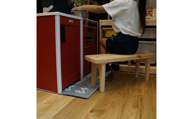 木製キッズチェア かわいい『miniベンチ』（カラー：クリア） │パイン材 ハンドメイド 子供用 キッズチェア おしゃれ 子供用家具 WoodPark 和歌山県美浜町