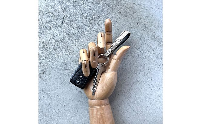 本革 キーホルダー ダイヤモンドパイソンレザー ファッション小物 イタリアンレザー プレゼント ギフト 